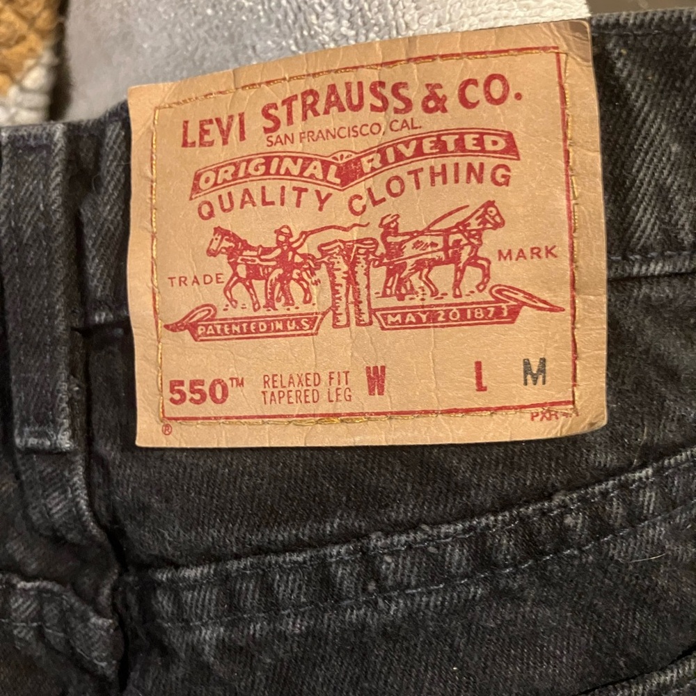 Levi’s taper black jeans, size 0!